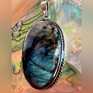 Labradorite Silver Pendant